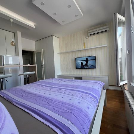 Hedonia Lägenhet Belgrad Exteriör bild